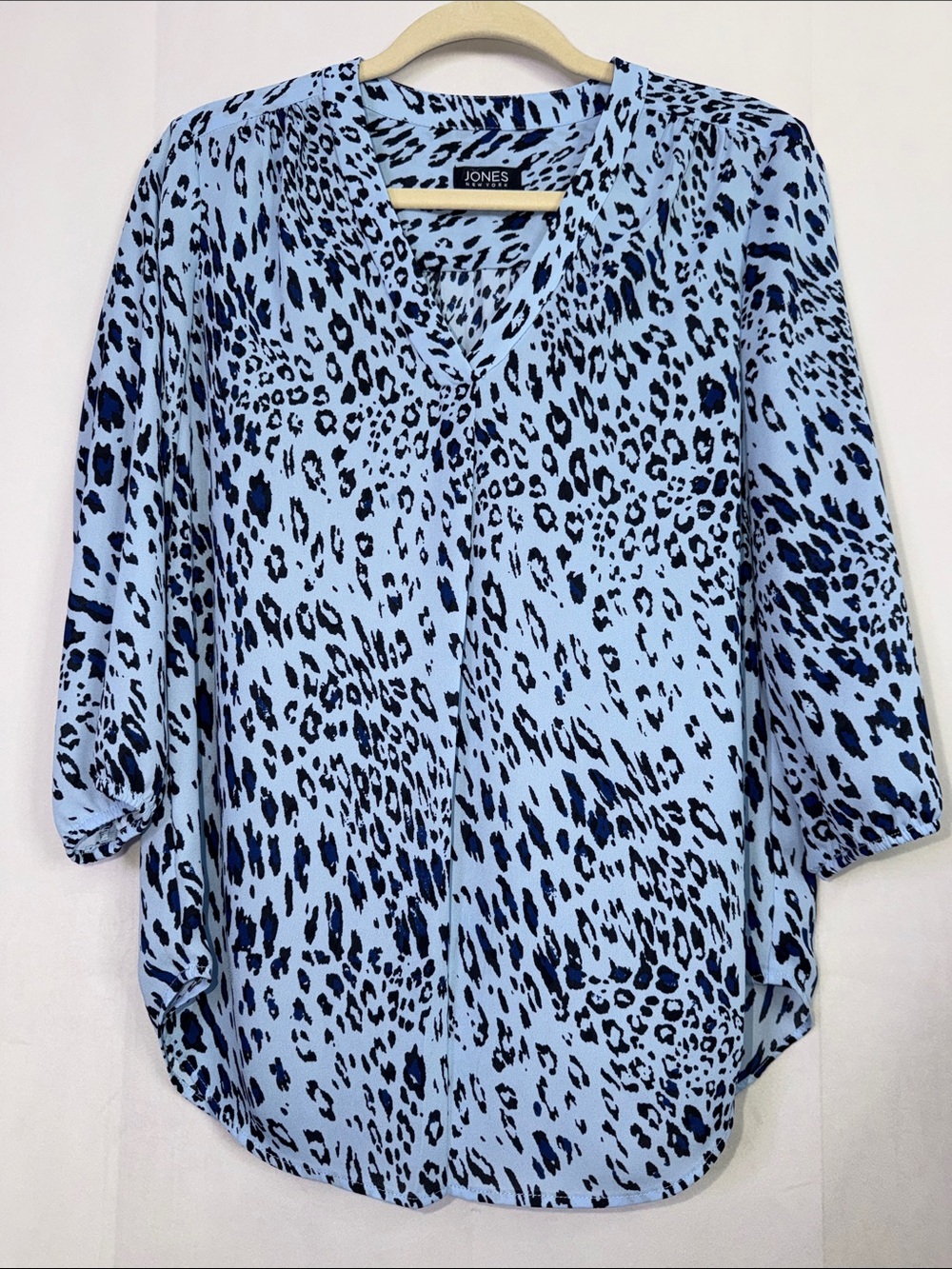 Jones New York Blue Animal Print V-Neck Blouse